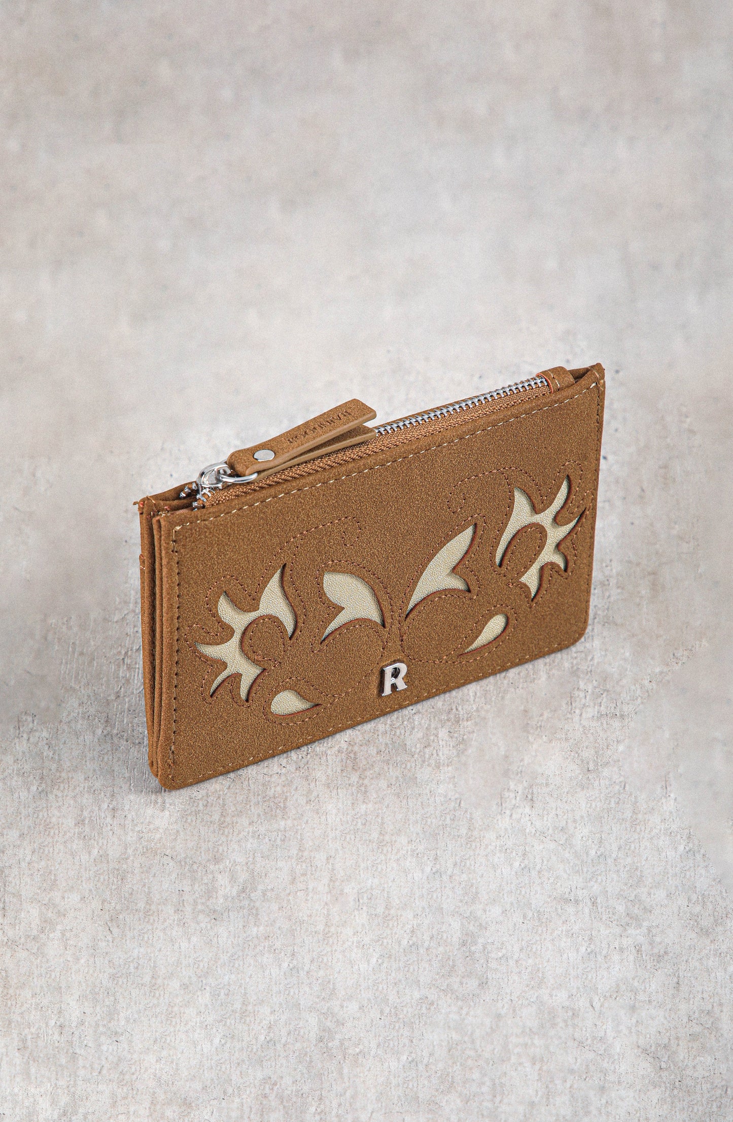 Tarjetero Bordado Brown