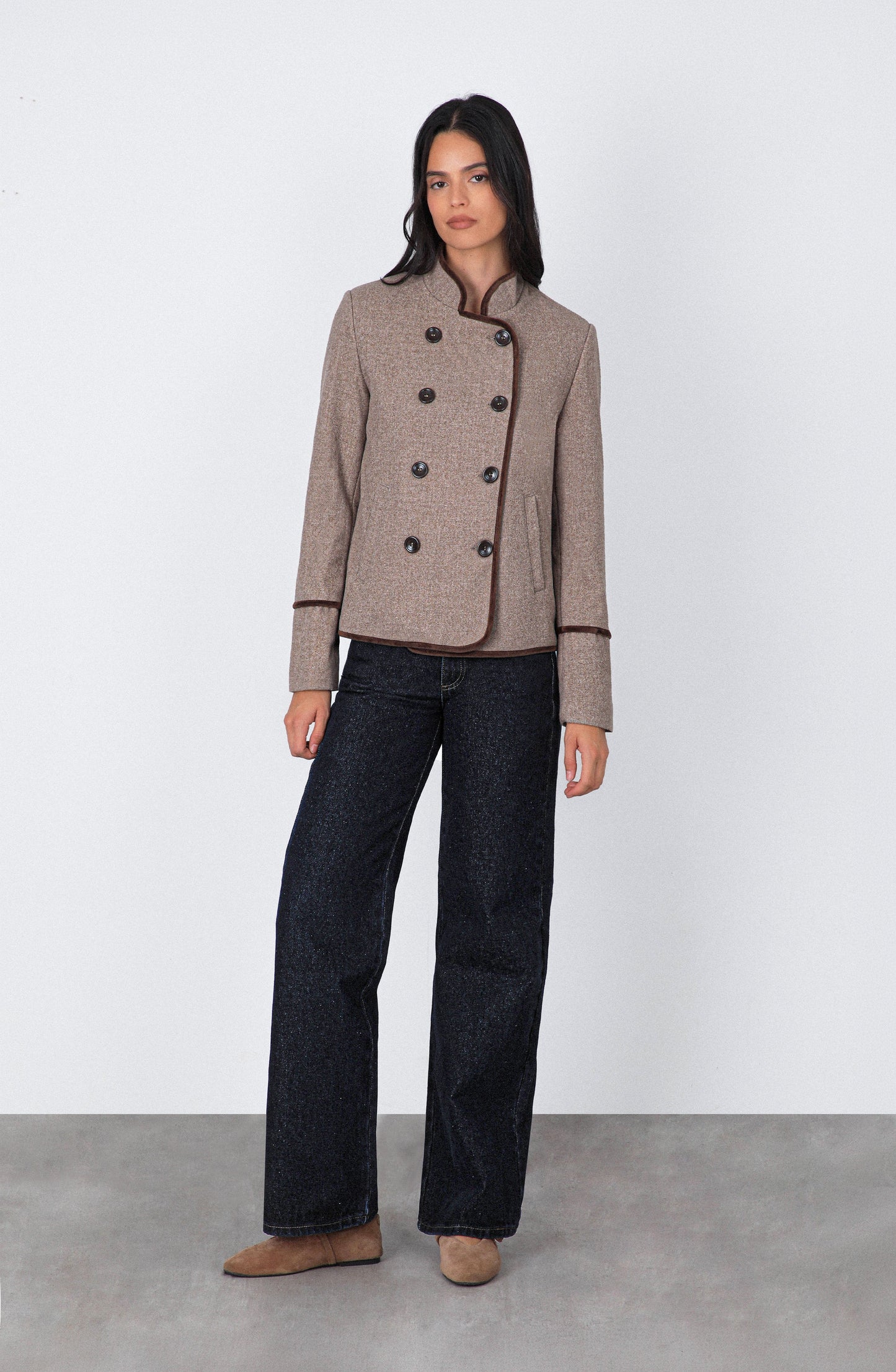Casaca Cruzada Cuello Mao Beige