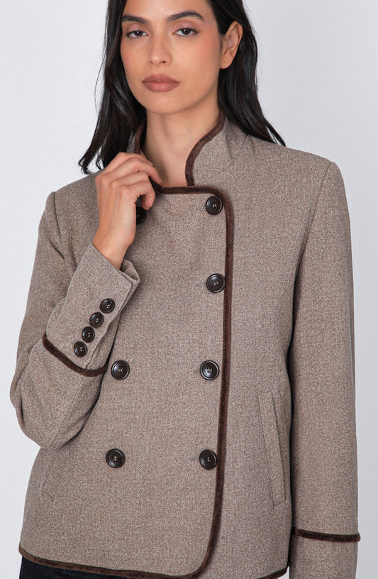Casaca Cruzada Cuello Mao Beige