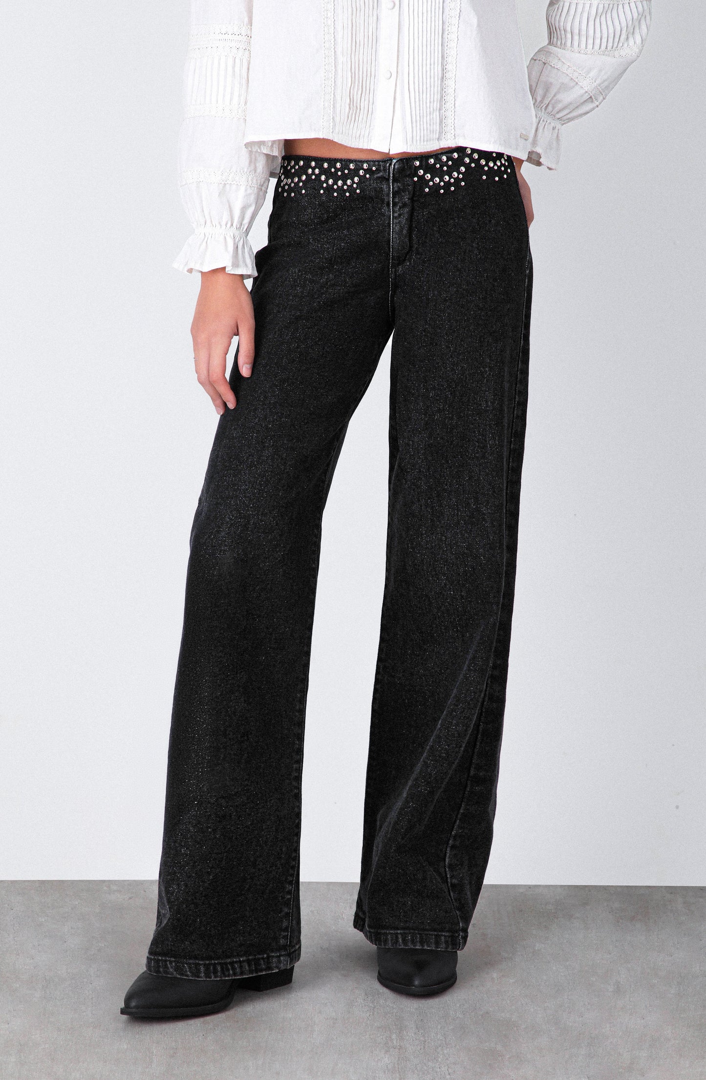 Pantalón Cinturón Tachas Grey