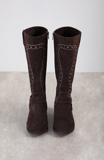 Bota Alta Tachas Brown