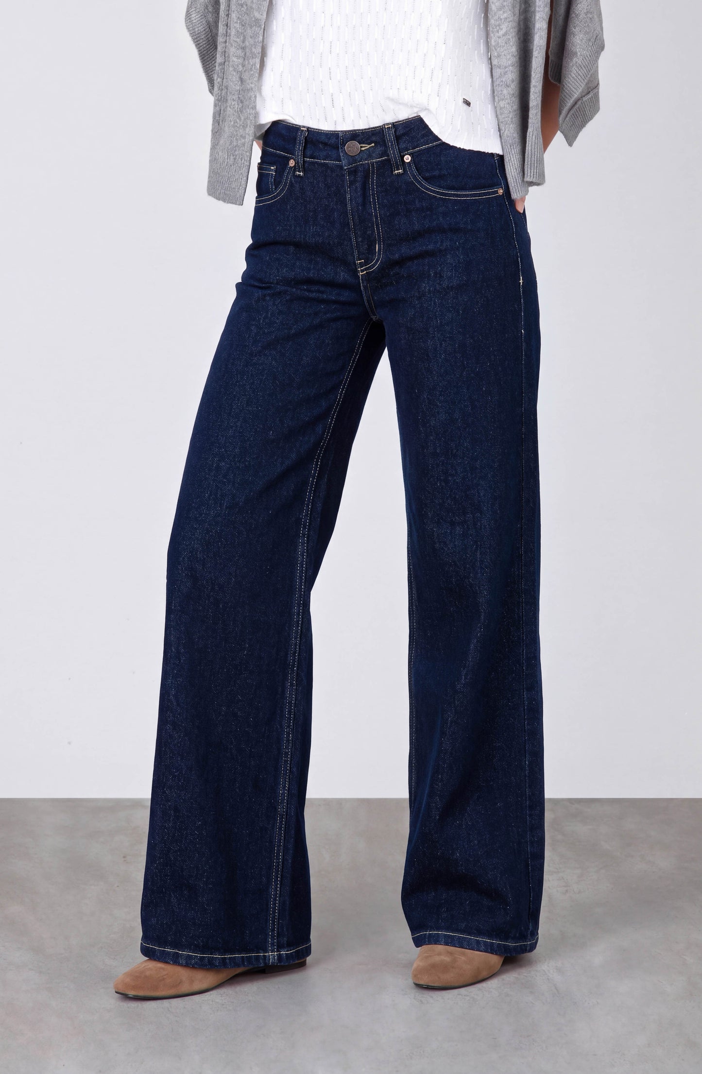 Pantalón Bordado Alas
