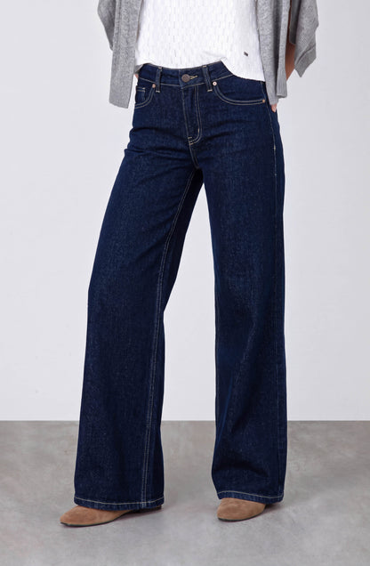 Pantalón Bordado Alas