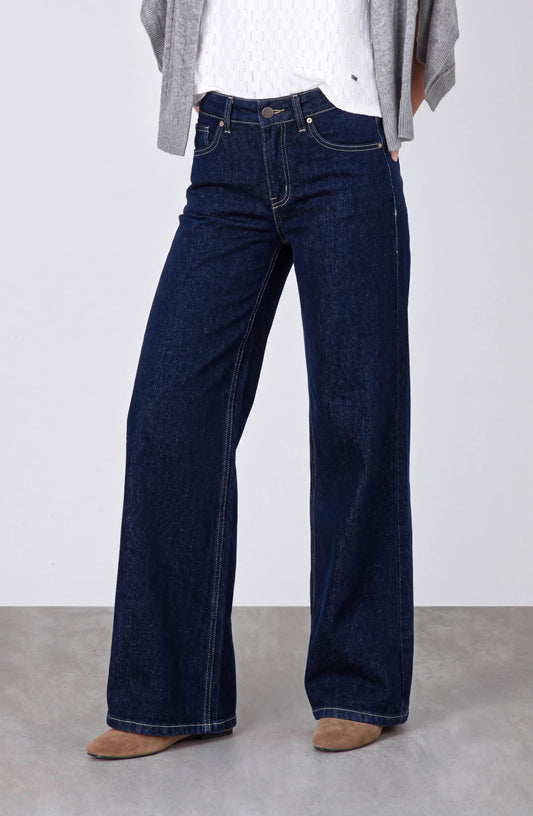 Pantalón Bordado Alas