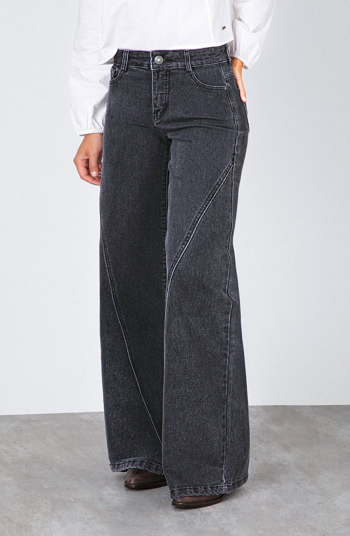 Pantalón Corte Pierna Black