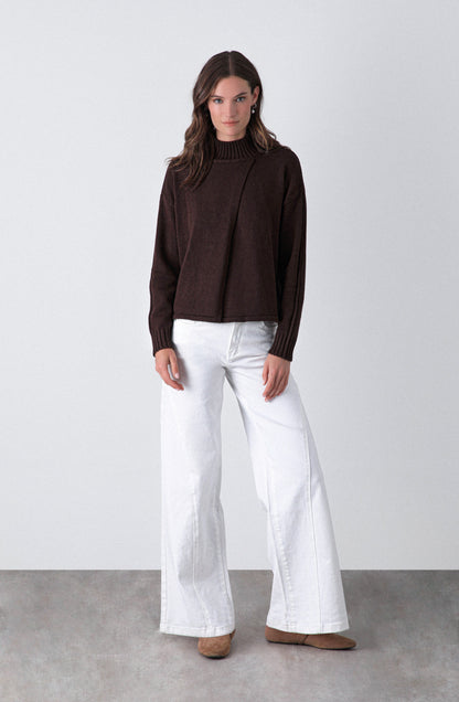 Sweater Cuello Alto Abertura Brown