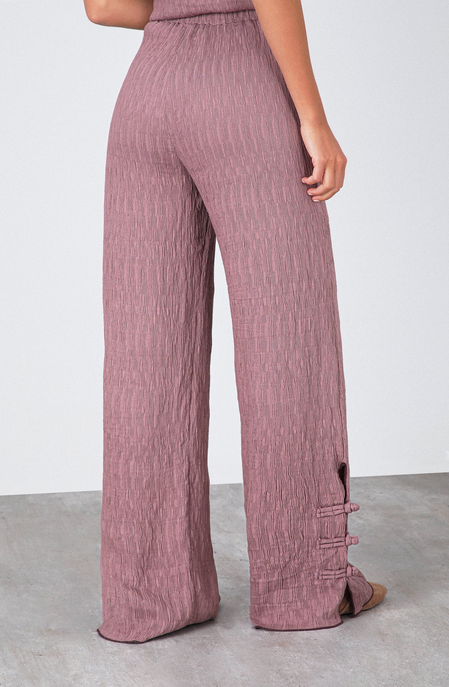 Pantalón Abertura Botón Lateral Rose