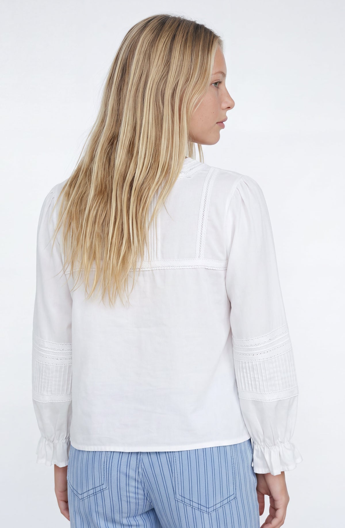 Top Cuadrado Bordado Media Manga White
