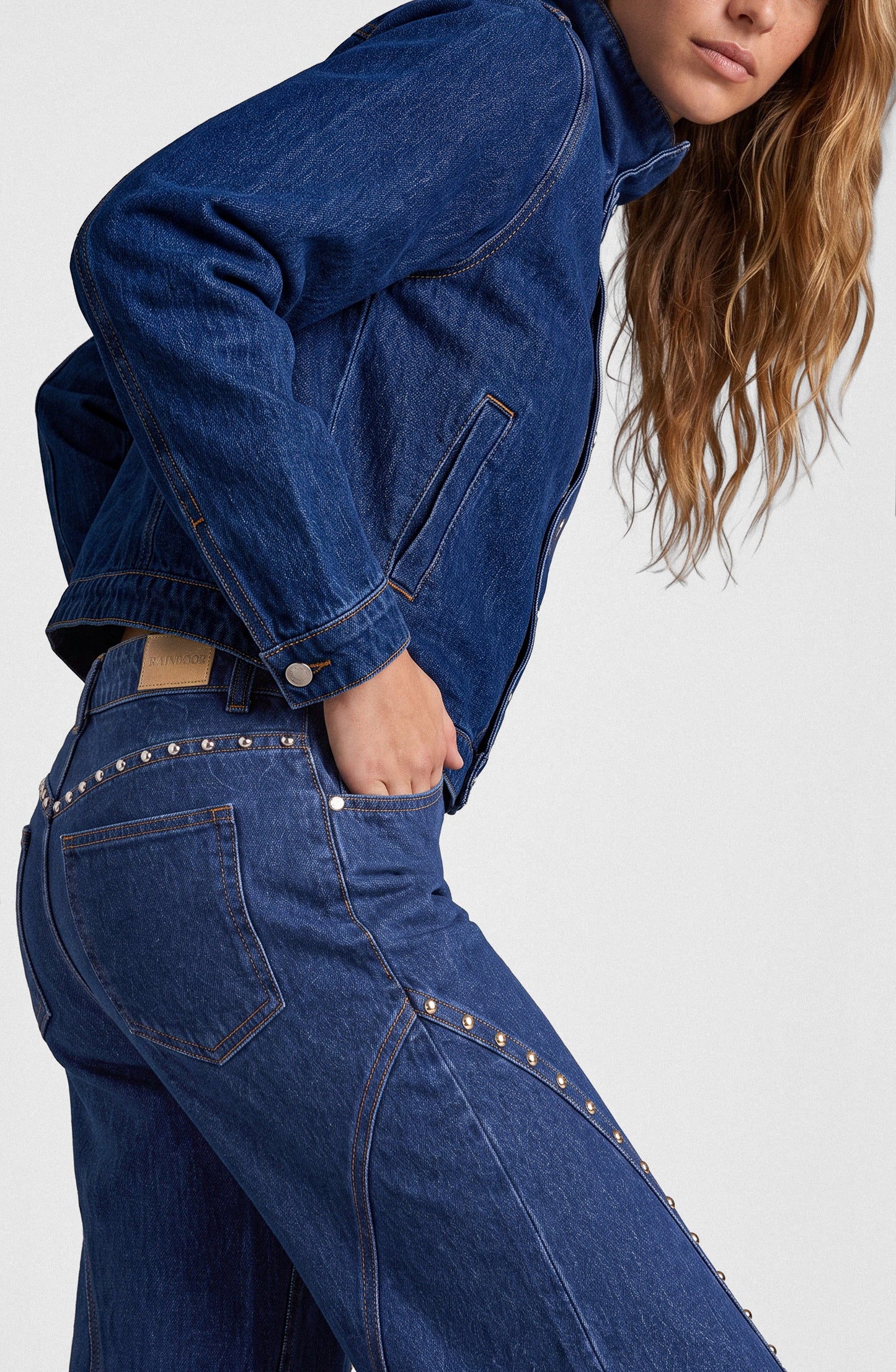 Pantalón Cortes Tachas Blue